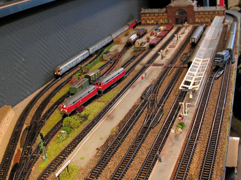 054 Enndingen im Oktober 2006.JPG - Zeitdokument: Bahnhof Enndingen im Enntal im Oktober 2006